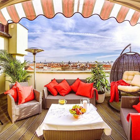 President Apt By Prague Castle, Views Bagian luar foto