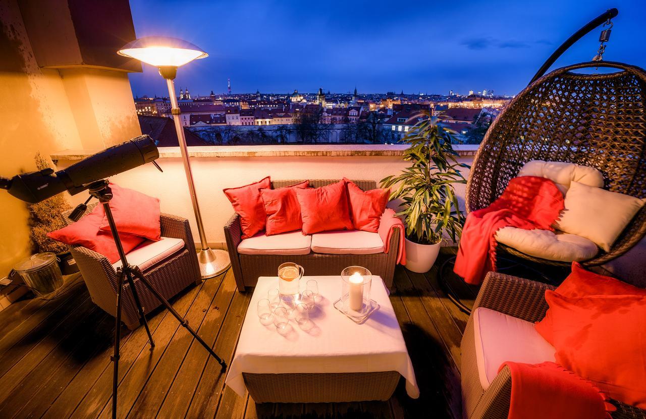 President Apt By Prague Castle, Views Bagian luar foto