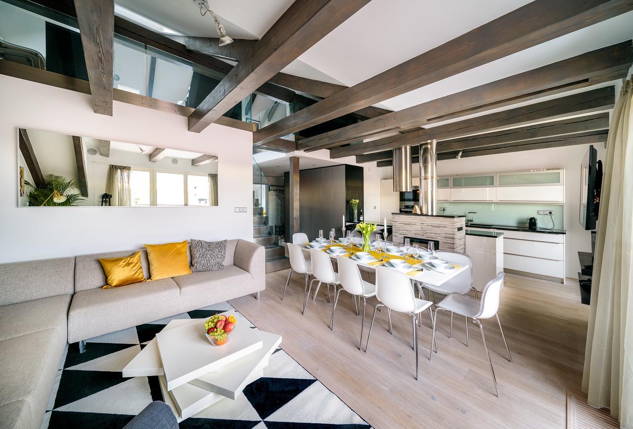 President Apt By Prague Castle, Views Bagian luar foto
