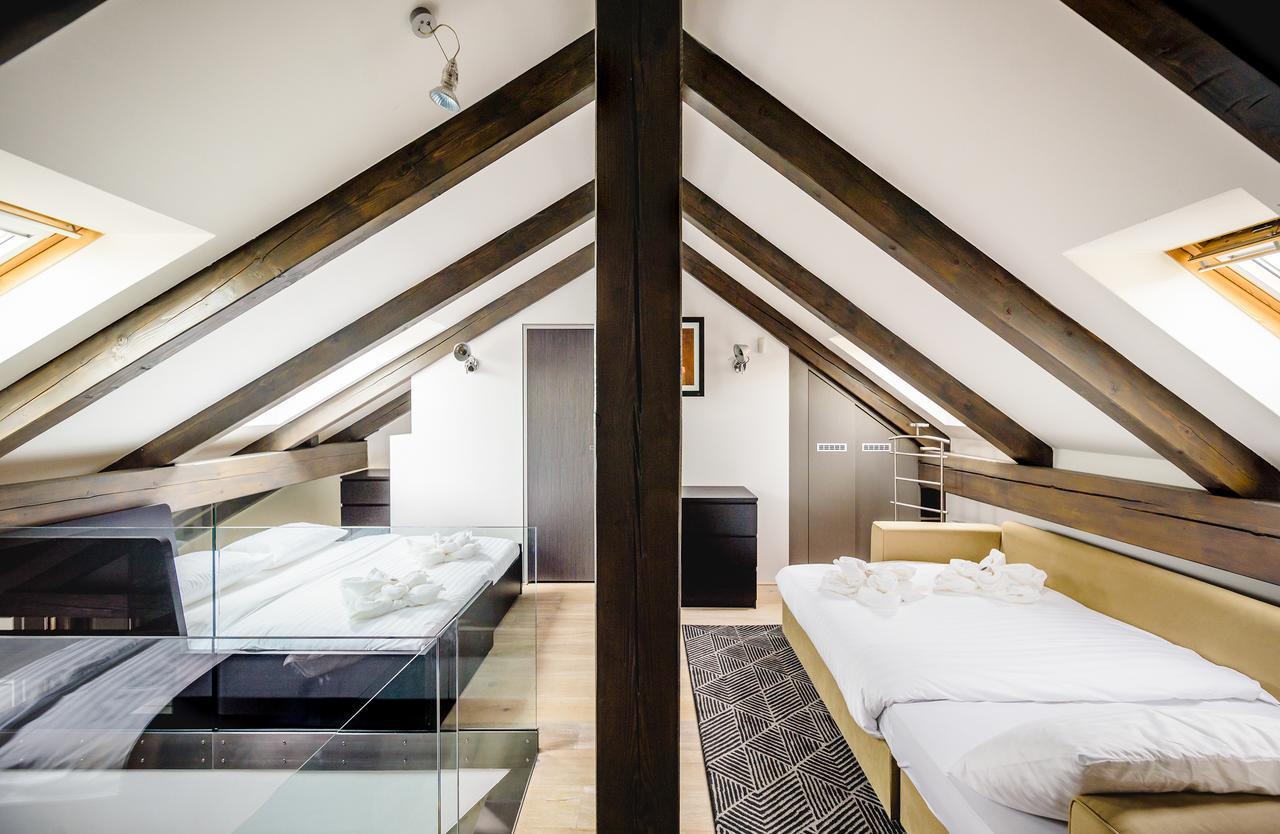 President Apt By Prague Castle, Views Bagian luar foto