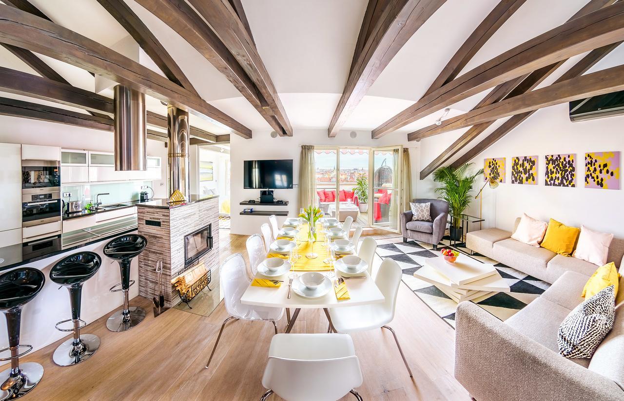President Apt By Prague Castle, Views Bagian luar foto