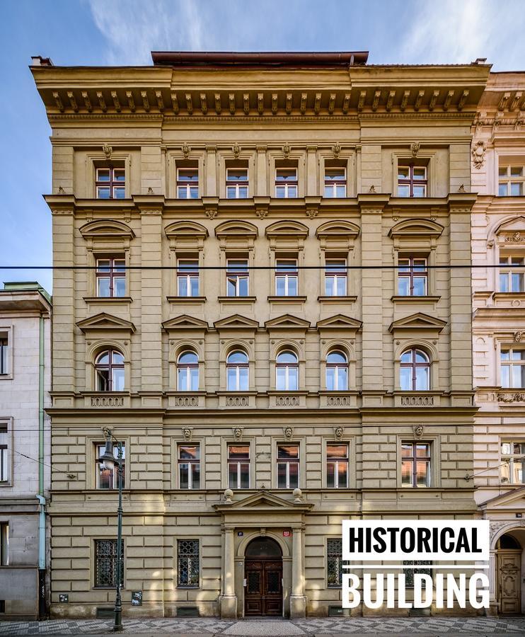 President Apt By Prague Castle, Views Bagian luar foto